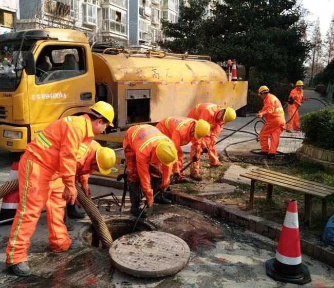 那大镇市政管道清淤